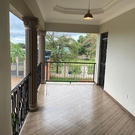 The Golden Suite Apartment อารูชา ภายนอก รูปภาพ